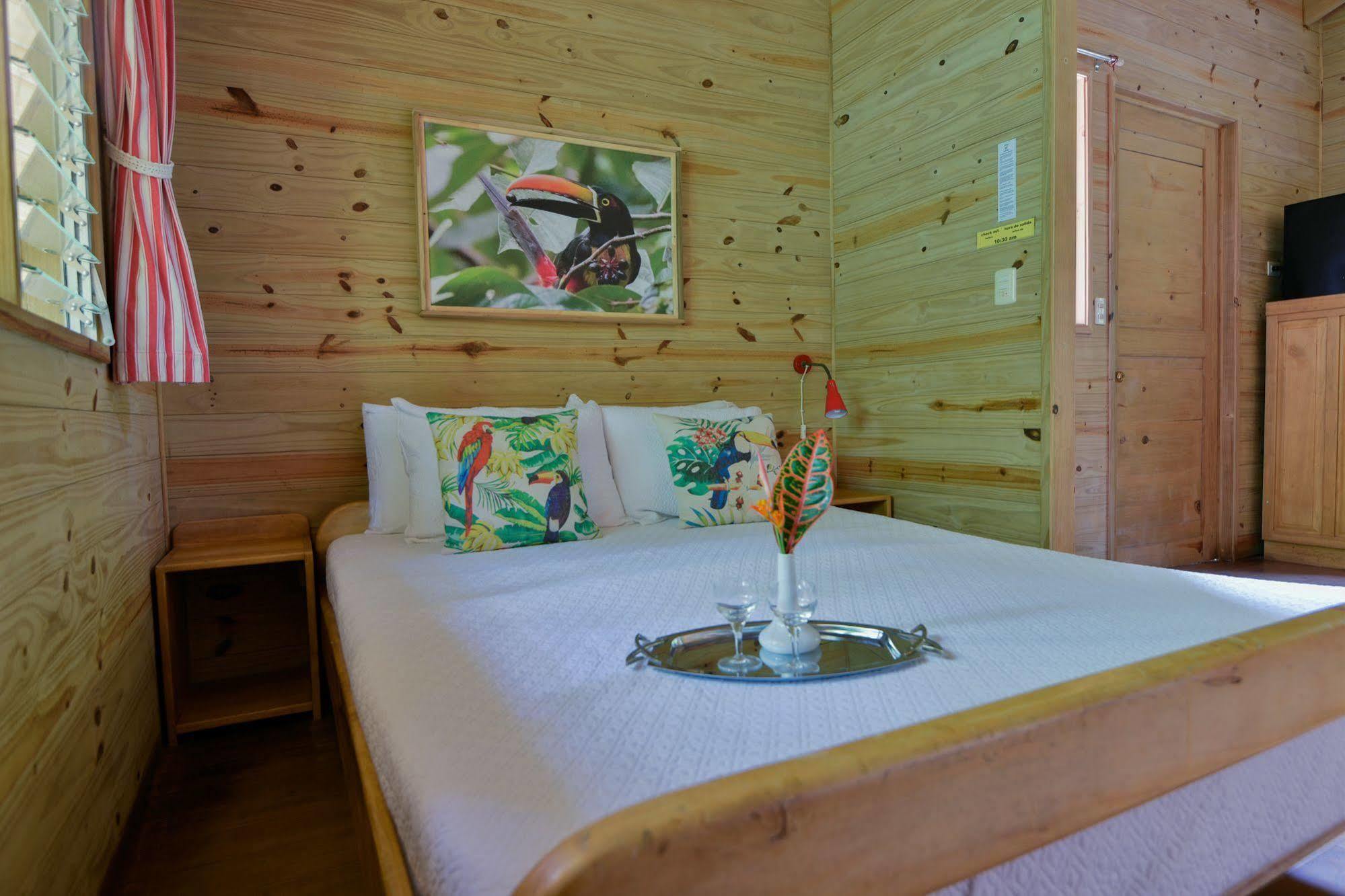 Hotel El Mono Feliz Ойокал Екстер'єр фото