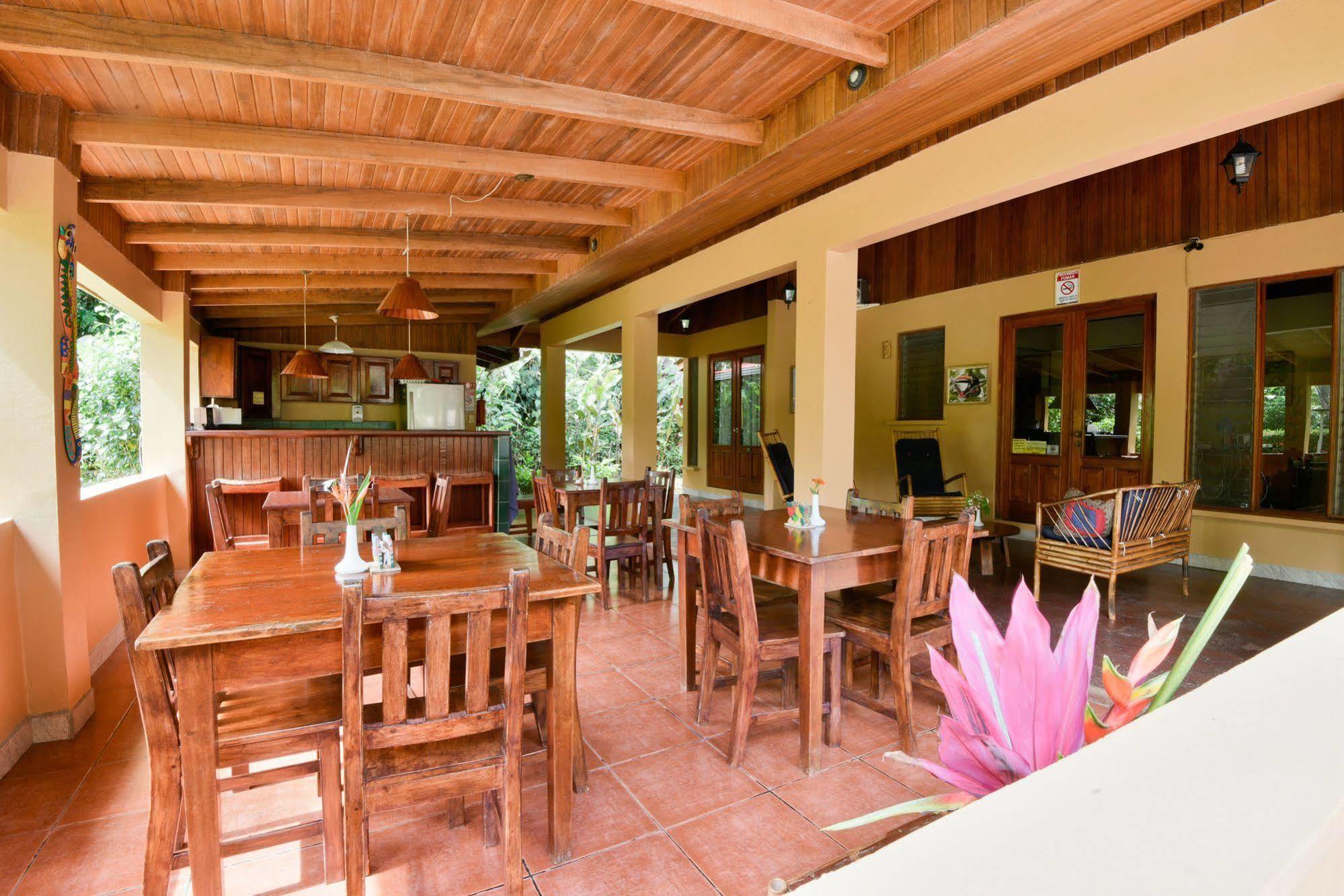 Hotel El Mono Feliz Ойокал Екстер'єр фото